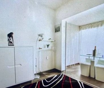 Sudio meublé avec vue dégagée à Cannes, proche commodités - Photo 1