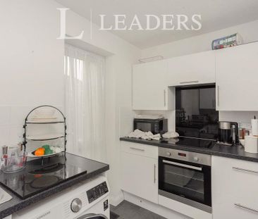 2 bedroom house to rent - Photo 2