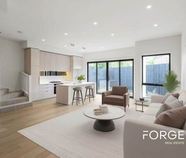 Spacious Two-Bedroom Home with Single Garage in Hampton East - Photo 2