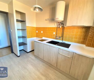 Location Appartement 2 pièces 45m² MONTAUBAN 82000 - Photo 3