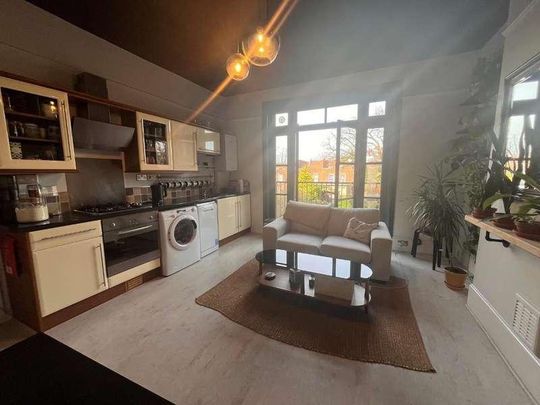 Alexandra Drive, Crystal Palace, London, SE19 - Photo 1