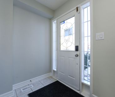 For Lease - 6416 Hampden Woods Road, Mississauga, Ontario - Photo 4