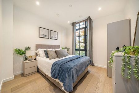 4 bedroom terraced house to rent - Photo 3