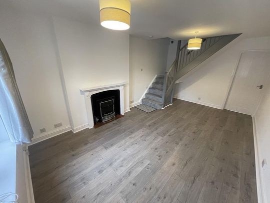 2 bedroom terraced house to rent - Photo 1