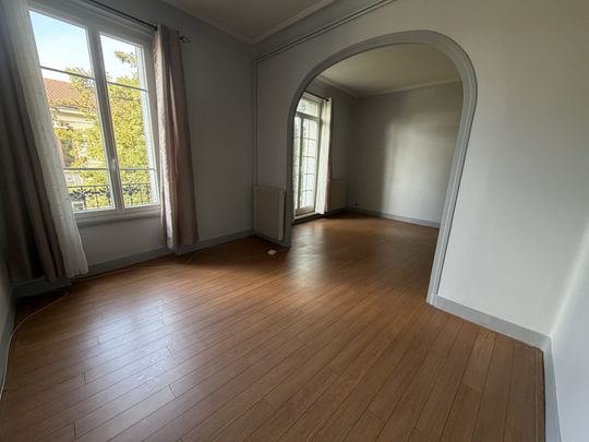 Location Appartement 4 pièces 97m² VICHY 03200 - Photo 1