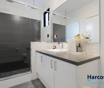 Modern, Comfortable, and Ready to Move In! - Photo 1