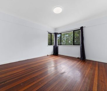 THREE BEDROOM FAMILY HOME IN INALA - Photo 1