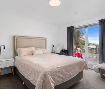 1/31 Nicholas Drive, Sandy Bay TAS 7005 - House For Rent | Domain - Photo 3