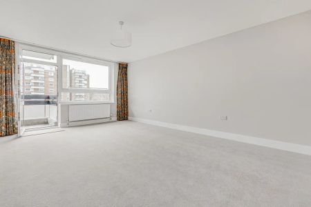 3 bedroom flat in Ranelagh Gardens - Photo 2