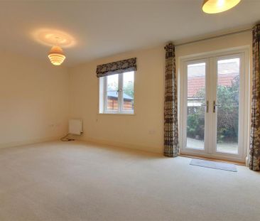 3 bedroom end of terrace house to rent - Photo 3