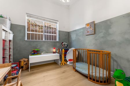 Character, Charm & Contemporary Comfort! - Photo 4
