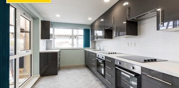 Fawcett Road, Portsmouth - Photo 2