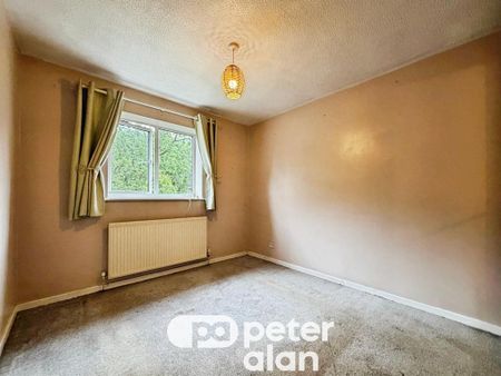 2 bedroom end of terrace house to rent - Photo 5