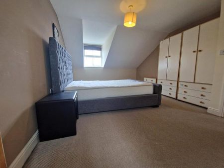 2 bedroom apartment to rent - Photo 3