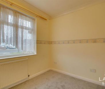 2 bedroom semi-detached bungalow to rent - Photo 2