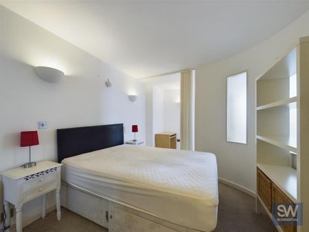 1 bedroom flat to rent - Photo 3