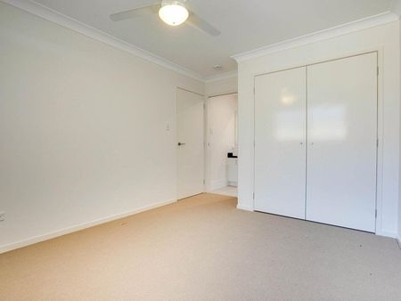 2/312 Preston Road, Wynnum West QLD 4178 - House For Rent | Domain - Photo 4
