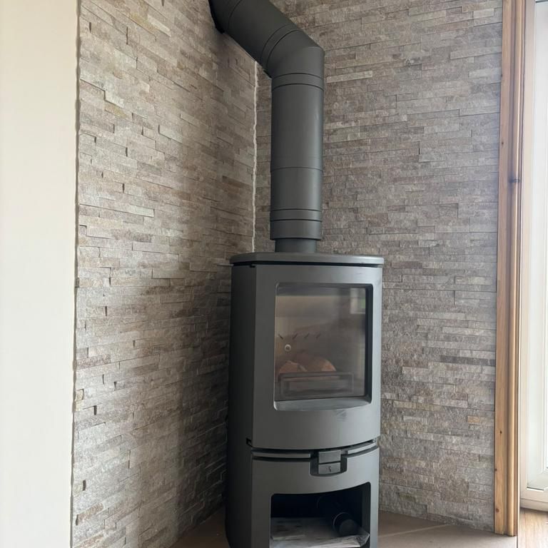 2 bedroom detached house to rent - Photo 1