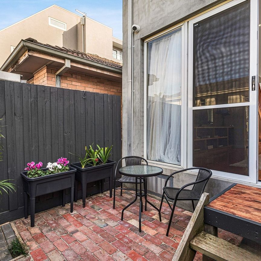 38 Greeves Street, St Kilda VIC 3182 - Townhouse For Rent | Domain - Photo 1