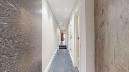 St Johns Wood Road - Photo 2
