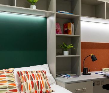 1 bedroom in a flat share to rent - Photo 4