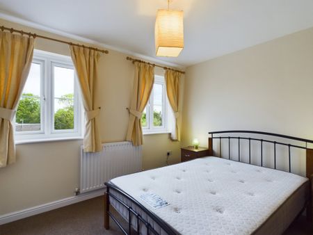 2 bedroom Apartment to rent - Photo 3