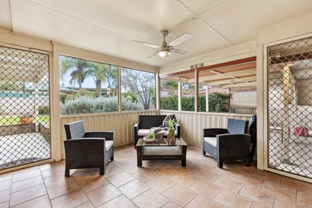 113 Dalman Parkway Glenfield Park NSW - Photo 3