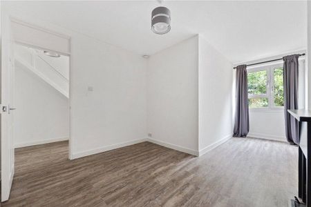 4 bedroom maisonette to rent - Photo 2