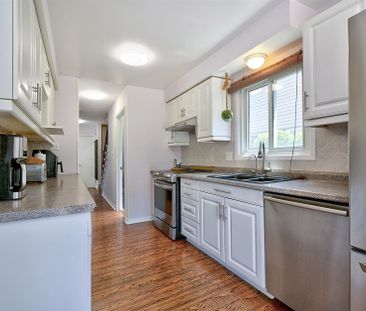For Lease - 4224 Trapper Crescent, Mississauga, Ontario - Photo 3