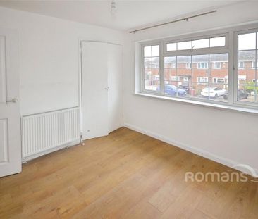 3 bedroom terraced house to rent - Photo 2