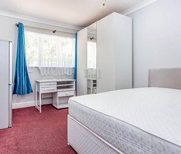 House share to rent - Photo 4