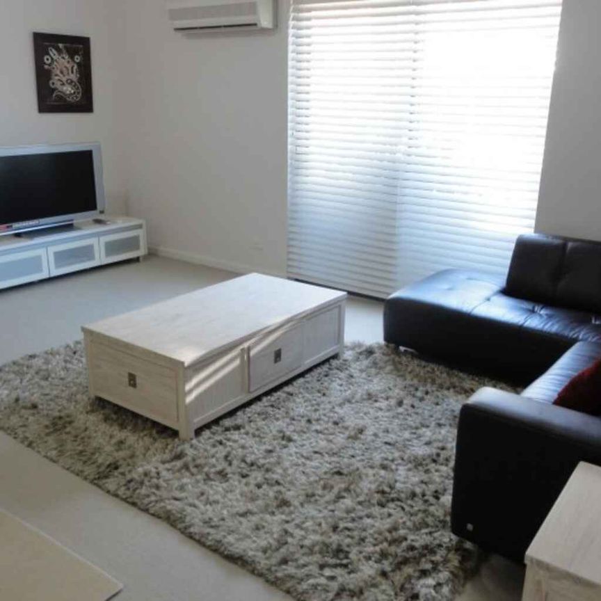 14/166 Pacific Highway North Sydney - Photo 1