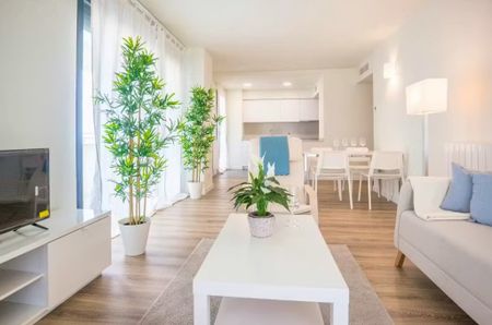 Passeig de la Zona Franca, Barcelona, Catalonia - Photo 2