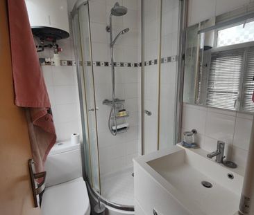 STUDIO A LOUER - PARIS 9EME ARRONDISSEMENT Rochechouart 5 - 15.46 m... - Photo 1