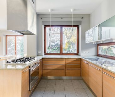 Dom | 5 sypialni | 360 m2 | Mokotów | ogród - Photo 3