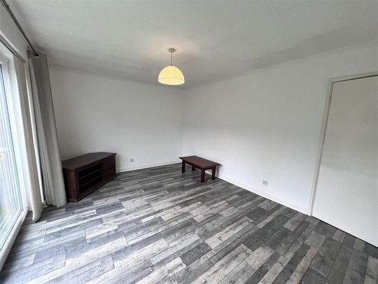 2 bedroom bungalow to rent - Photo 1