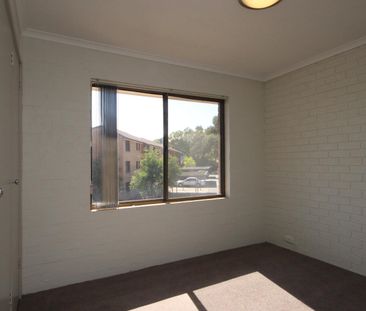 Convenience & Location! - Photo 3