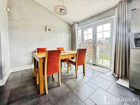 1 bedroom property to rent The Hides, Harlow, Essex, CM20 - Photo 2