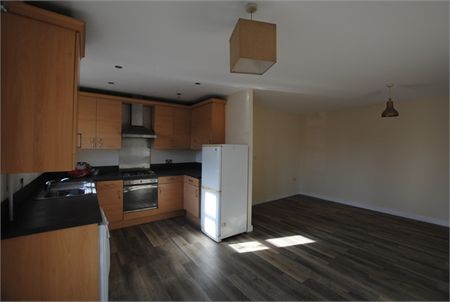 Kingfisher Drive, Kent, London - Photo 5