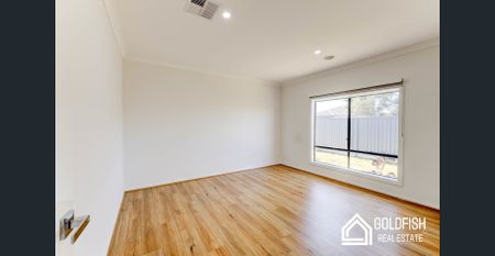 Stunning spacious House - Photo 3