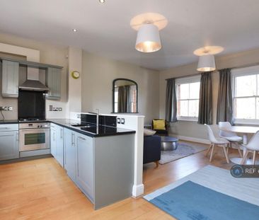 2 bedroom flat to rent - Photo 1