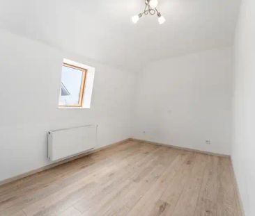 Roeselare- ruime bel-etage met 3 slaapkamers op toplocatie - Foto 2