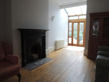 5 bedroom terraced house to rent - Photo 2