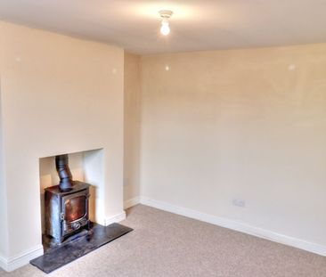 3 bedroom semi detached house to rent - Photo 2
