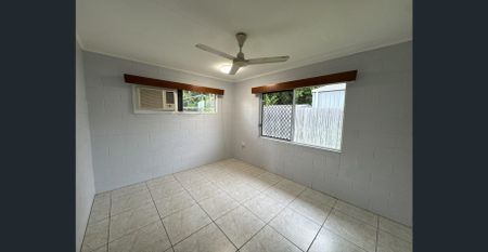 Charming Duplex in the Heart of Gulliver - Photo 2