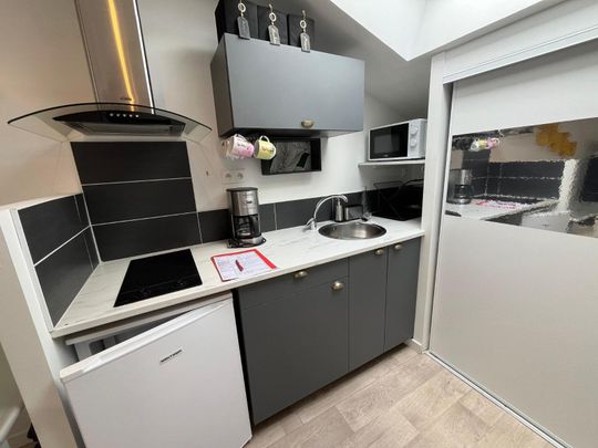A LOUER ANGERS ST LEONARD - Studio MEUBLE situé rue ... - Photo 1