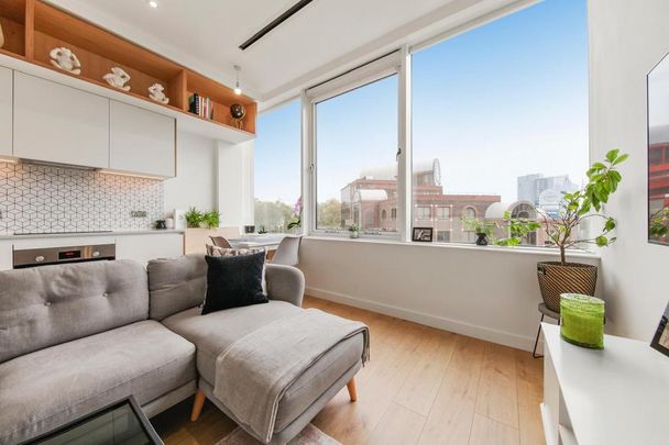 1 bedroom flat to rent - Photo 1