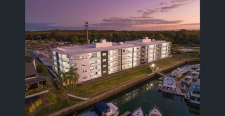 Mesmerizing Marina Views! - Photo 3