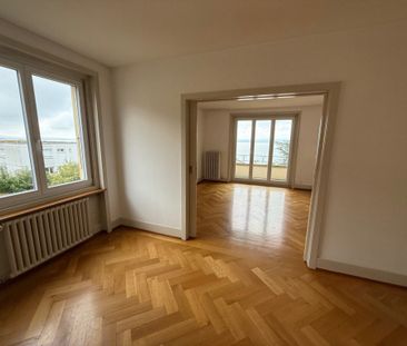 Appartement entièrement rénové avec vue imprenable sur le lac et le... - Photo 3