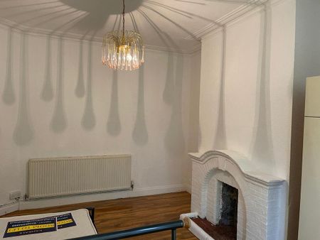 2 bedroom ground floor flat to rent - Photo 2